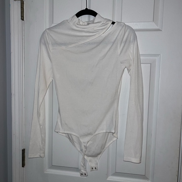 White Bodysuit with Cutout - Picture 2 of 3